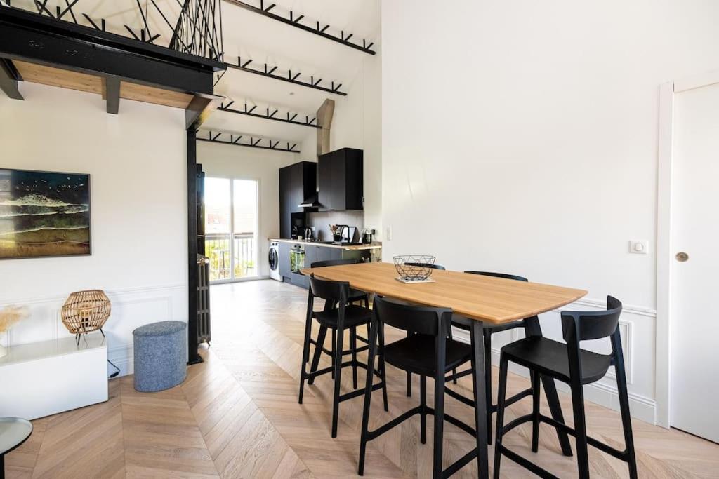 Superbe Appartement Facon Loft A 2 Pas Du Centre ! Ла-Рошель Екстер'єр фото