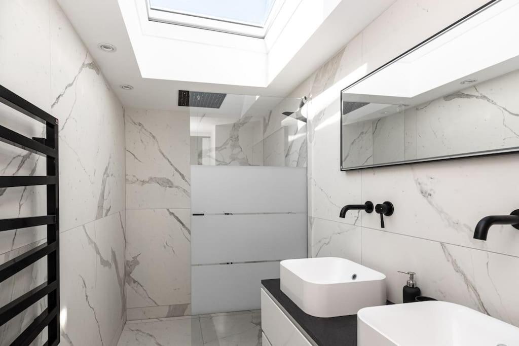 Superbe Appartement Facon Loft A 2 Pas Du Centre ! Ла-Рошель Екстер'єр фото